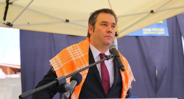 Başkan Levent Piriştina, Aziz Kocaoğlu&#039;nu geçti