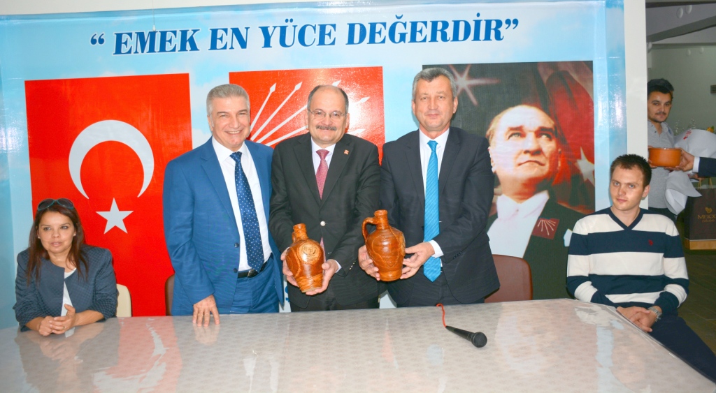 Başkan ŞAHİN ve DURAK’ın İzmir Turunda 30 ilçe tamam