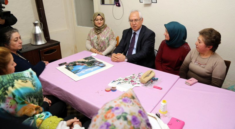 Başkan Selvitopu dernek ziyaretlerine başladı