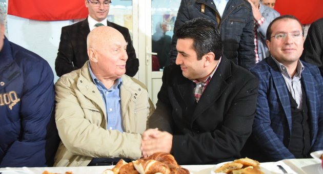 BAŞKAN UĞURLU BOŞNAKLARLA BULUŞTU