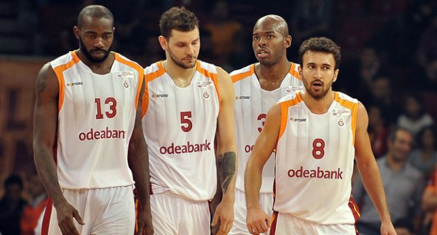 Basketbolda derbi heyecanı