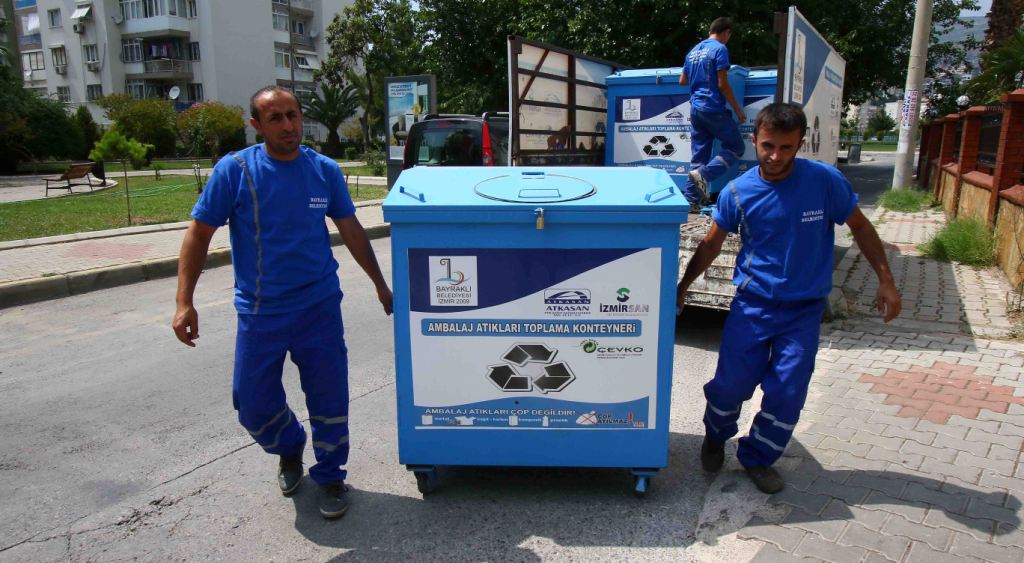 Bayraklı’da geri dönüşüme büyük destek