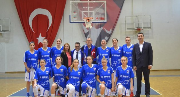 Becker 35 Albatros Kadın Basketbol takımına "Vekil" desteği