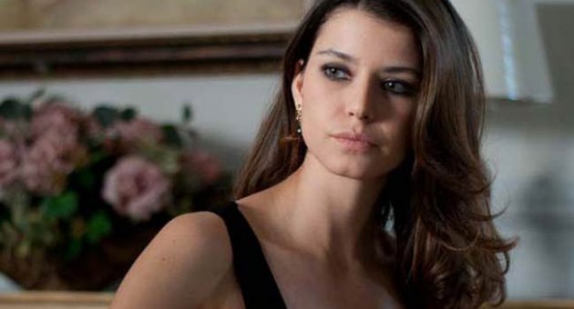 Beren Saat&#039;in annelik heyecanı kursağında kaldı!