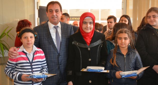 Bergama'da İnsan Hakları Günü ve Haftası kutlandı