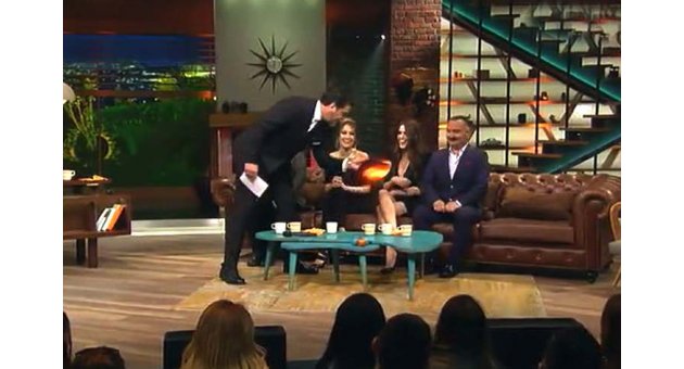 Beyaz’dan Zeynep Koçak’a sansür!