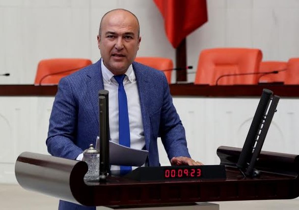 BİLİM İNSANLARI KORDONDA BALON SATIYOR!