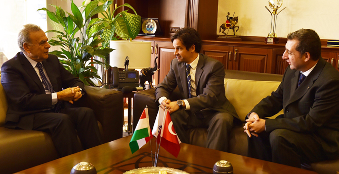 Birbirimize İhtiyacımız Var