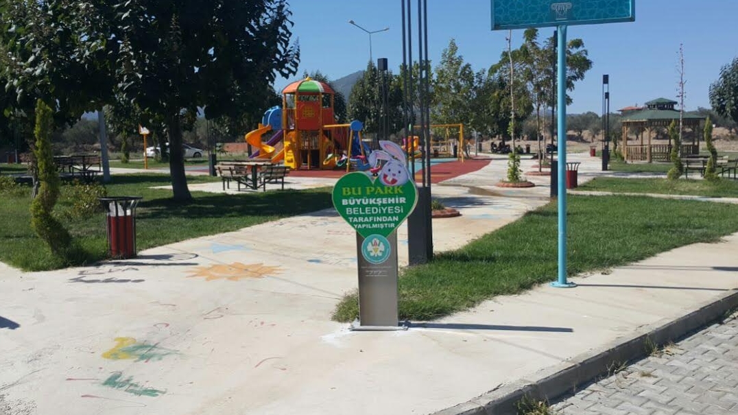 Birileri Zarar Veriyor, Manisa Büyükşehir Yapıyor