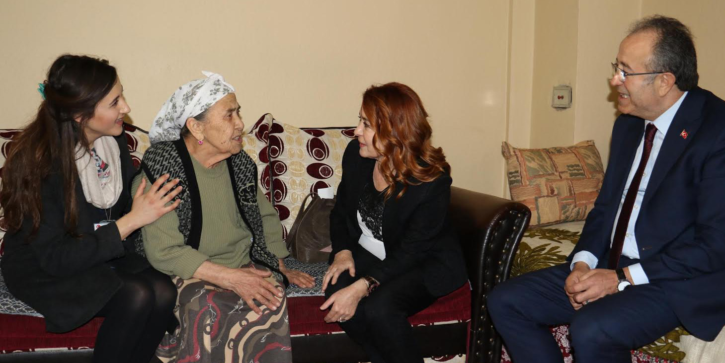 Biz Büyük Bir Aileyiz