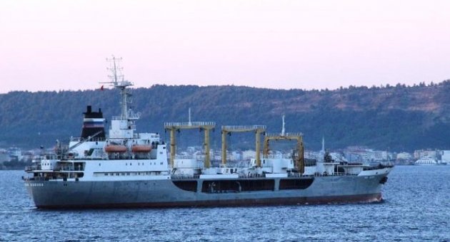 Boğazdan bu kez Rus tankeri geçti