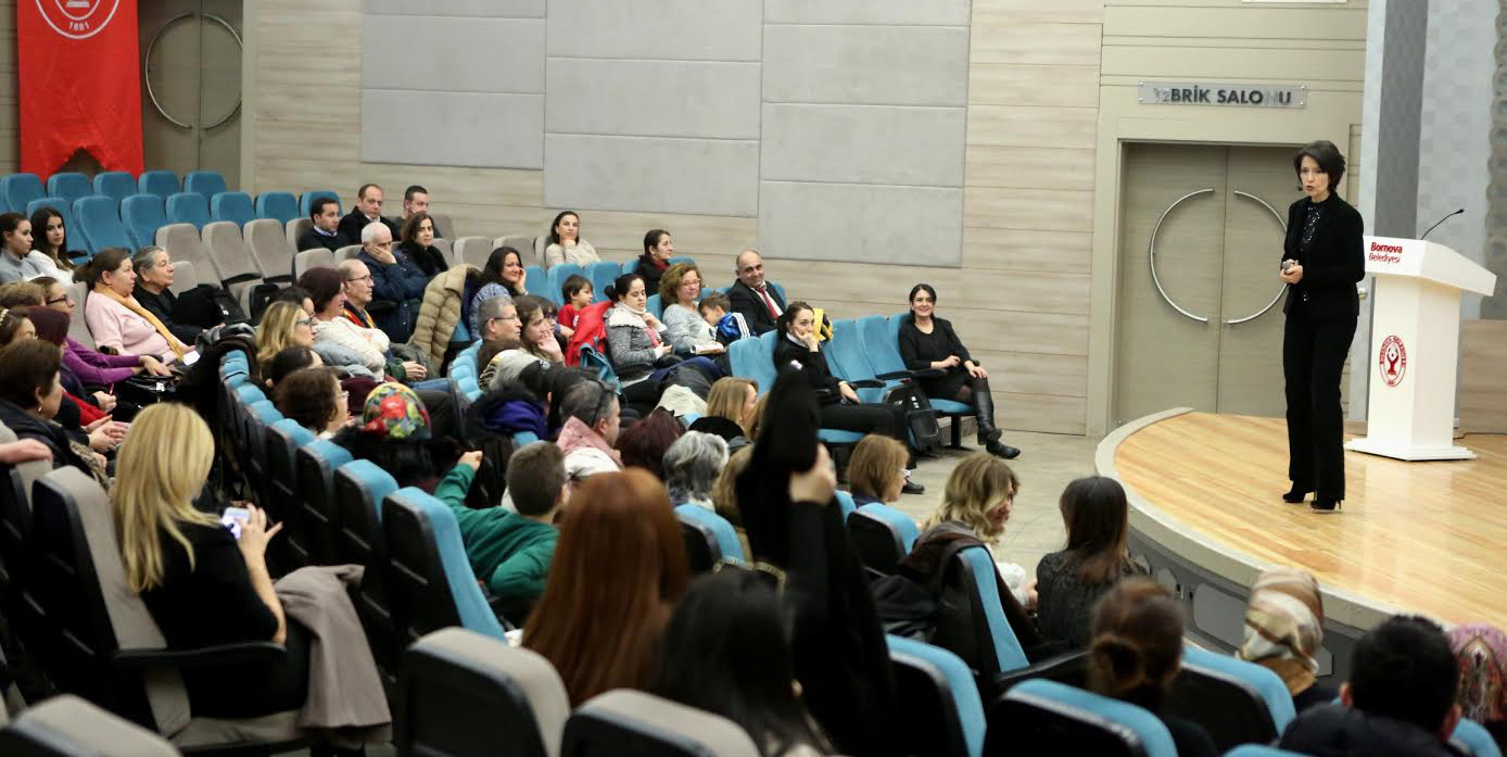 Bornova Belediyesi’nden annelere yönelik eğitim