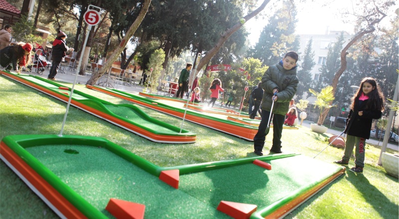 Bornova Belediyesi’nden çocuklara golf daveti