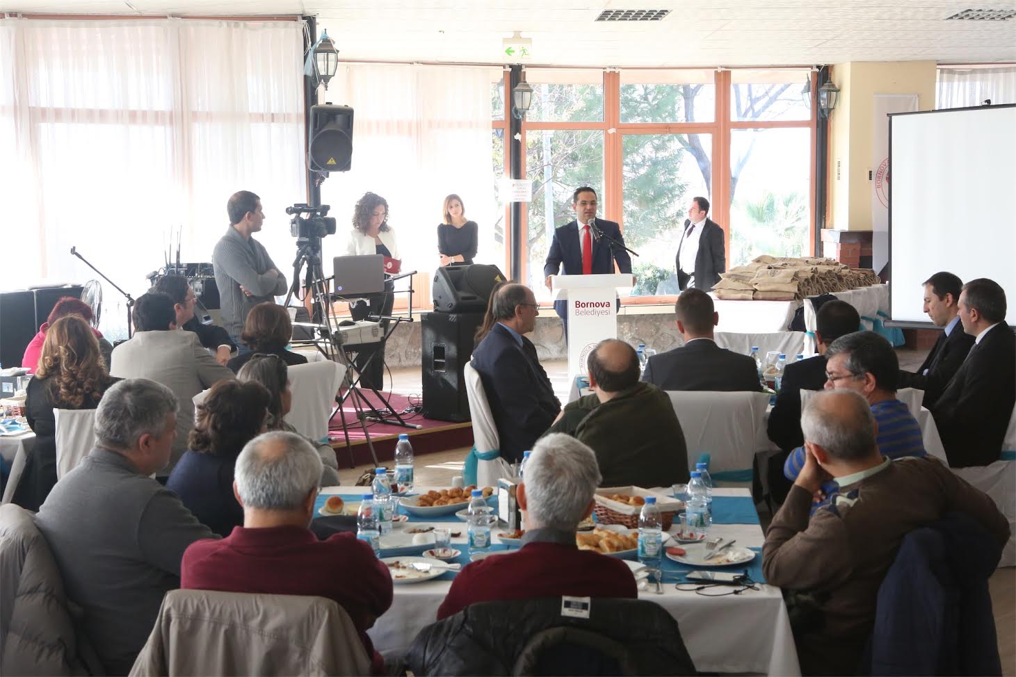 Bornova’da ortak akıl buluşmaları sürüyor