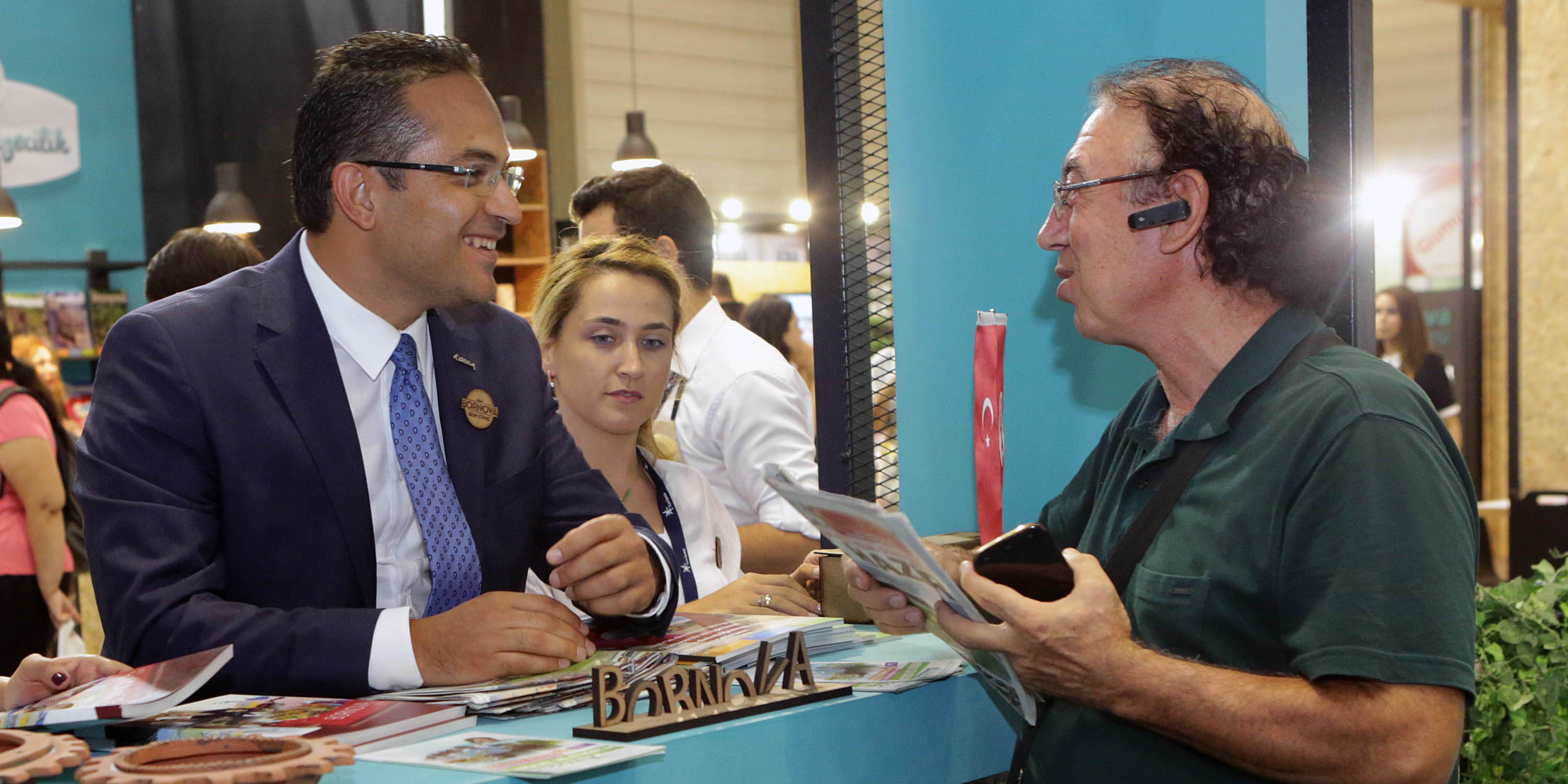 Bornova standına bu yıl da ilgi büyük