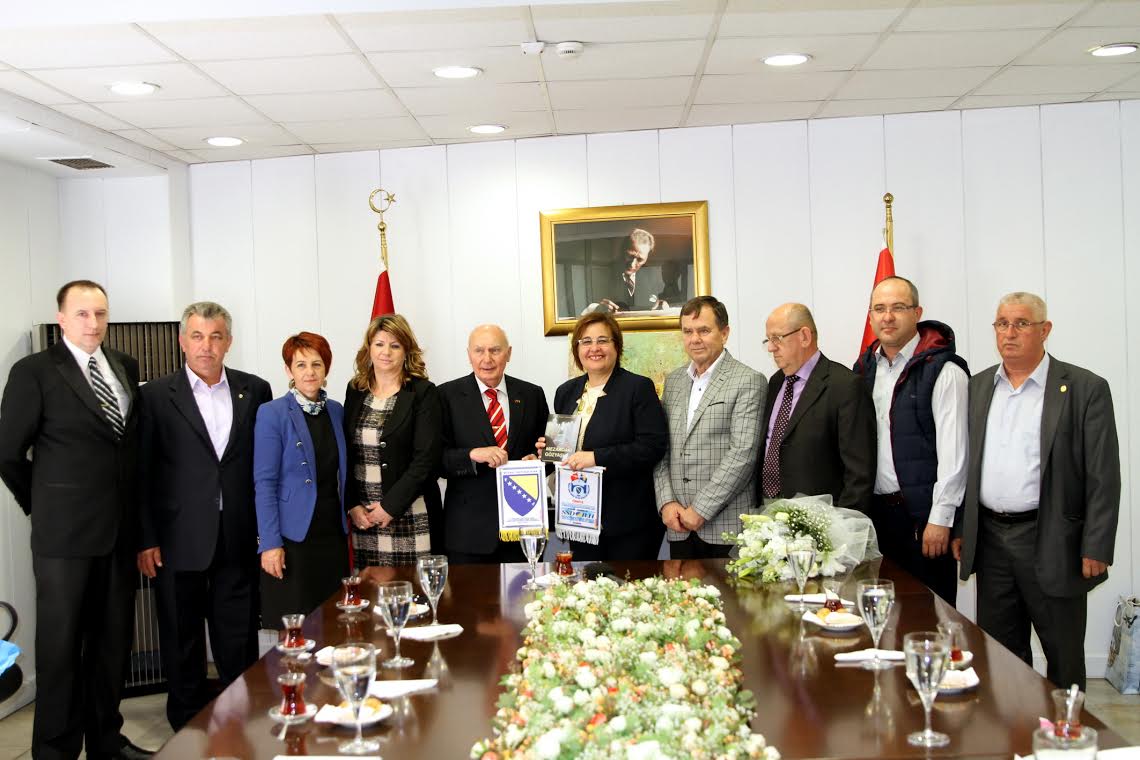 Bosna'dan Konak'a kardeşlik ziyareti