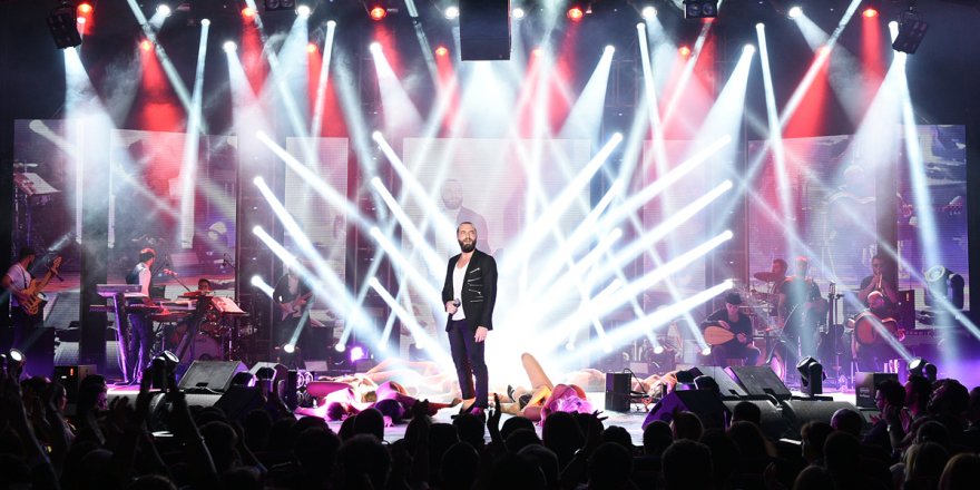 BOSTANCI’DA BERKAY ŞOV