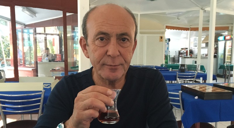 BU ADAM 25 YILDIR SU İÇMİYOR