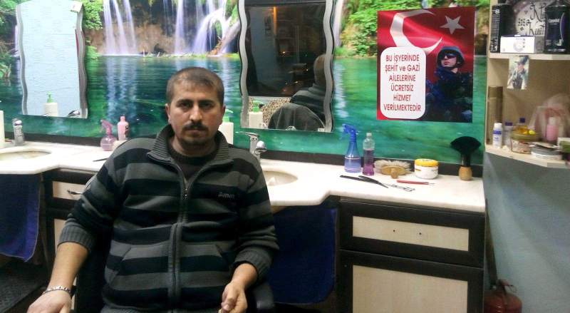 Bu berberde şehit ve gazi yakınlarına tıraş ücretsiz