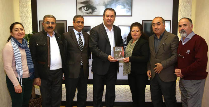 Buca Belediyesi 50 Bin Nutuk Dağıtacak