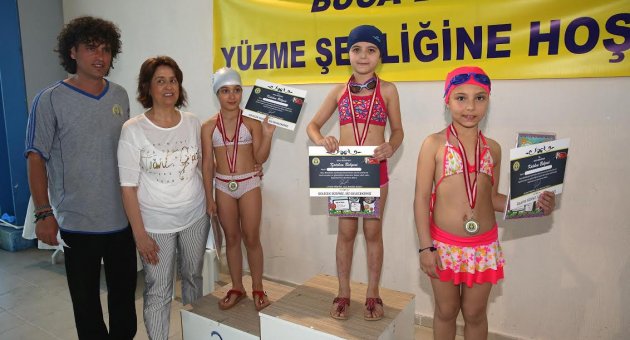 Buca’da 23 Nisan’a yakışır şenlik