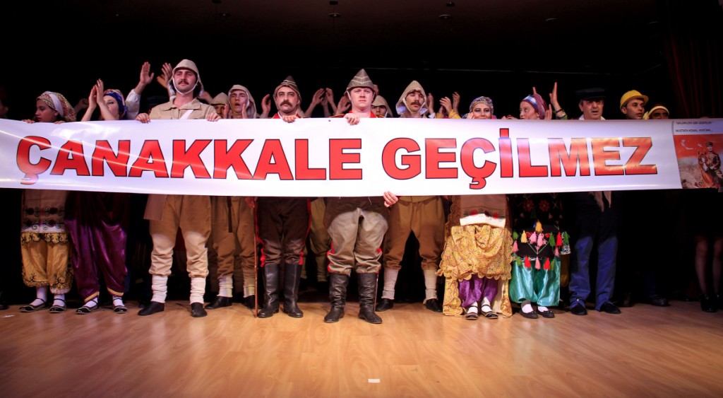 Buca’da Çanakkale Zaferi’ne özel gösteri