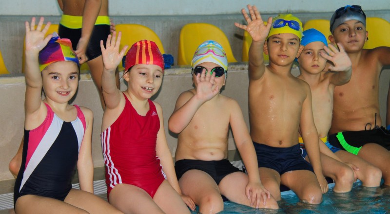 Bucalı öğrencilere tatil hediyesi