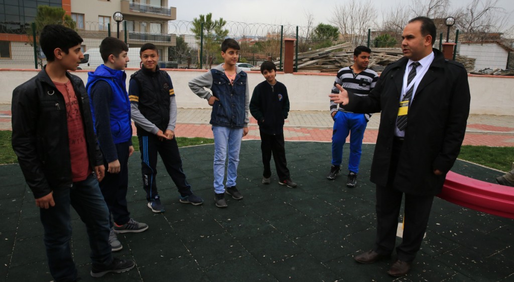 Buca’nın park gönüllüleri iş başında