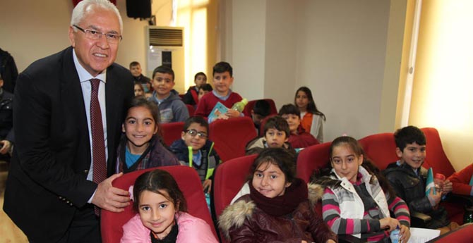 Bu Etkinlikte Bol Bol Kahkaha Var