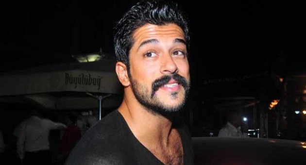 Burak Özçivit'e kötü haber