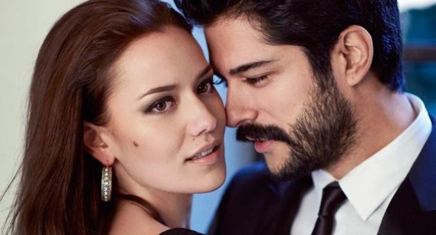 Burak Özçivit ve Fahriye Evcen’in Miami tatili bahara kaldı
