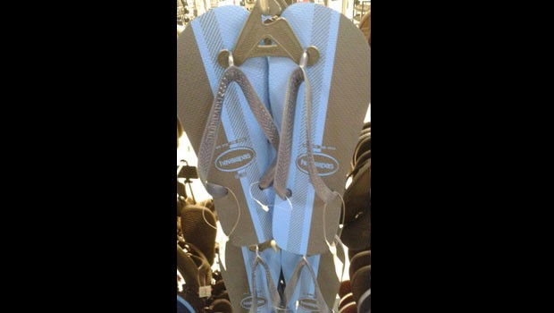 Bu terlikler ne renk? Yorumları alalım...