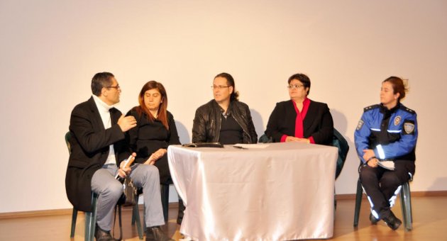 Bu Tiyatroda Engelliler Yer Alacak