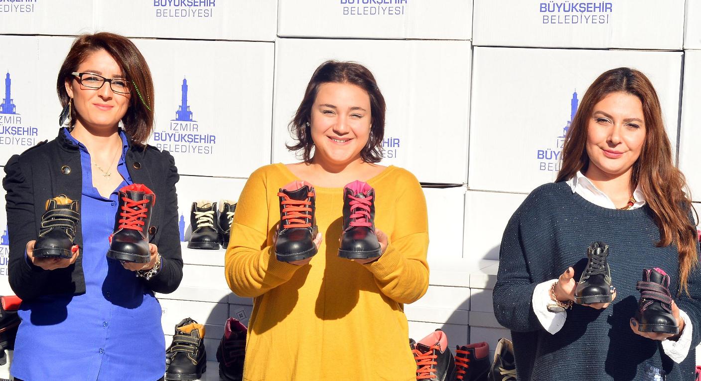 Büyükşehir, 25 bin öğrenciye bot hediye ediyor