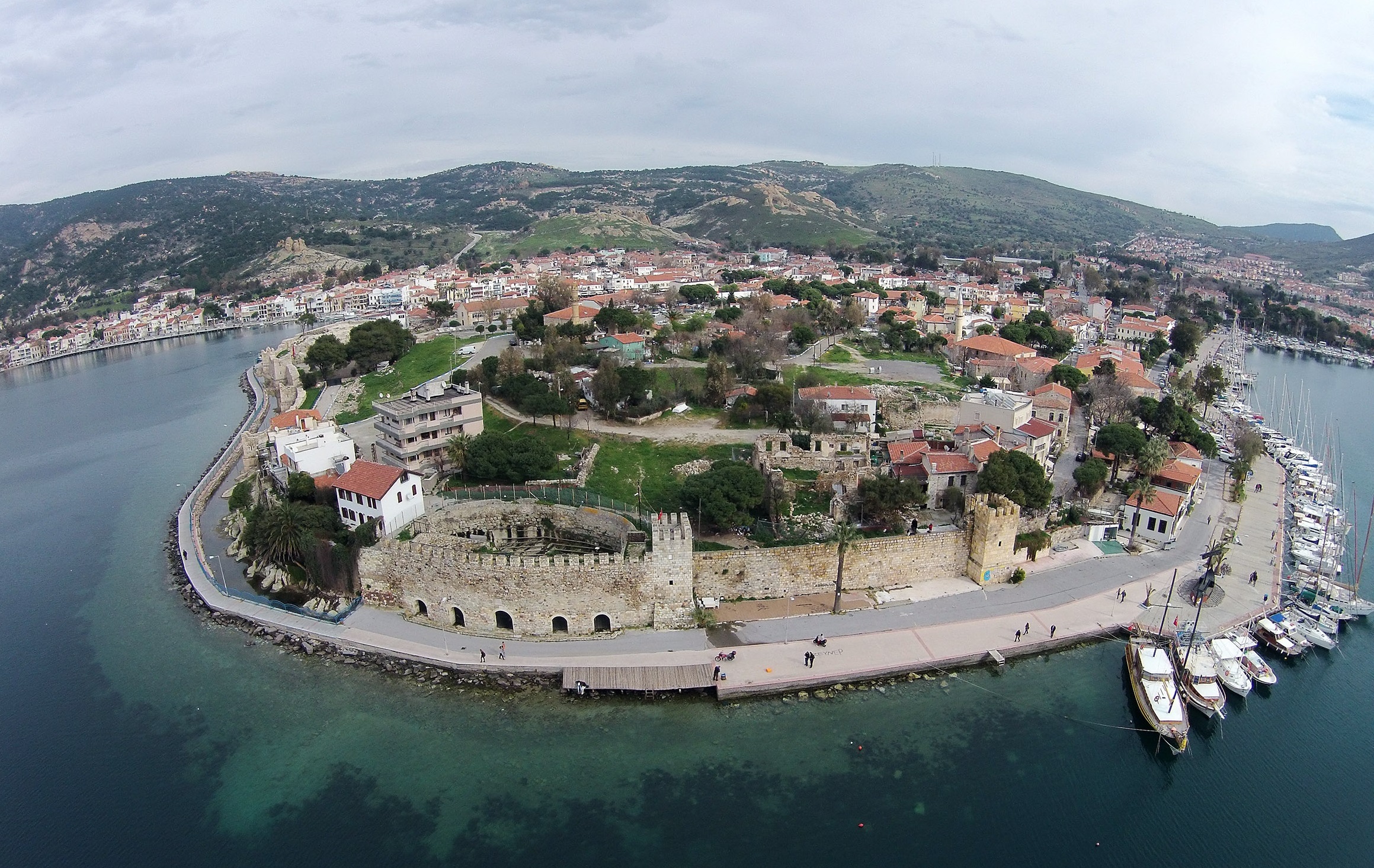 Büyükşehir’den Foça’ya ilçe terminali