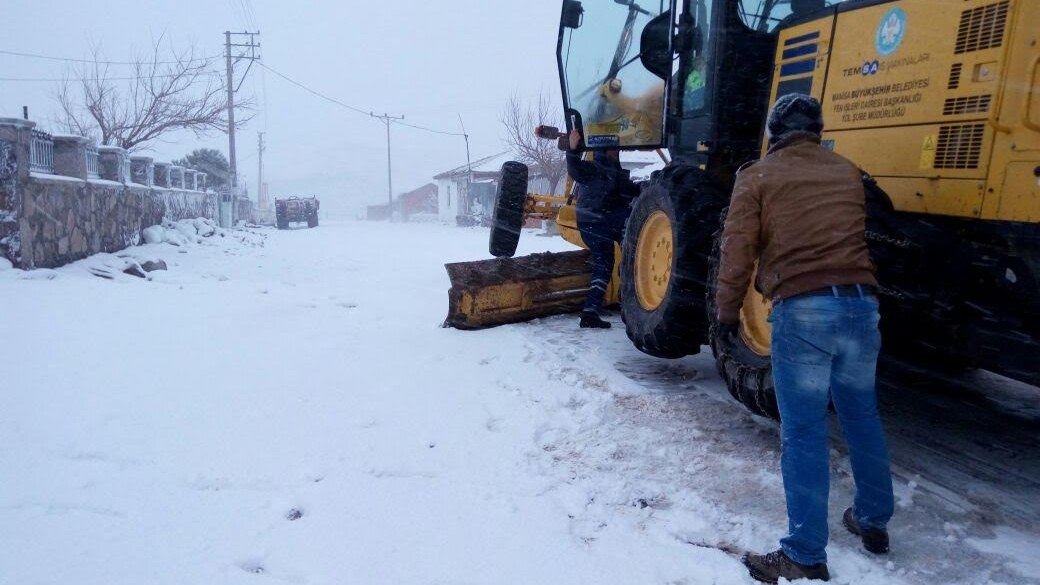 Büyükşehir’den Karla Etkin Mücadele