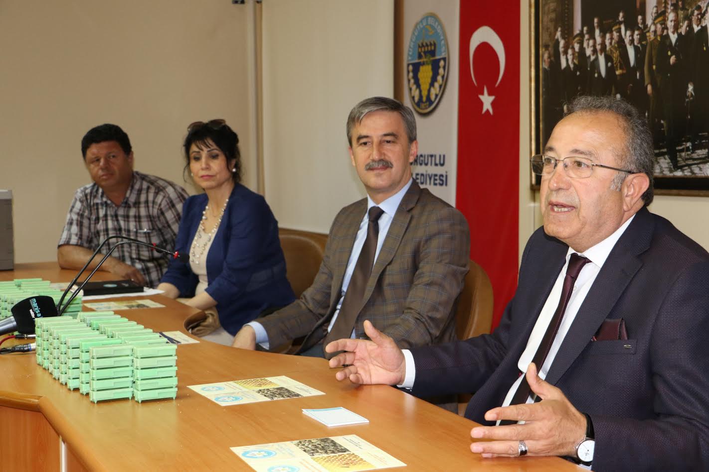 Büyükşehir’den Turgutlulu Üreticilere Arı Desteği