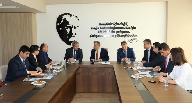 Büyükşehir’e Elektrikli Otobüs Sunumu