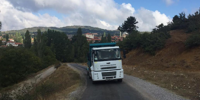 Büyükşehir Gördes'in Yollarını Yeniliyor