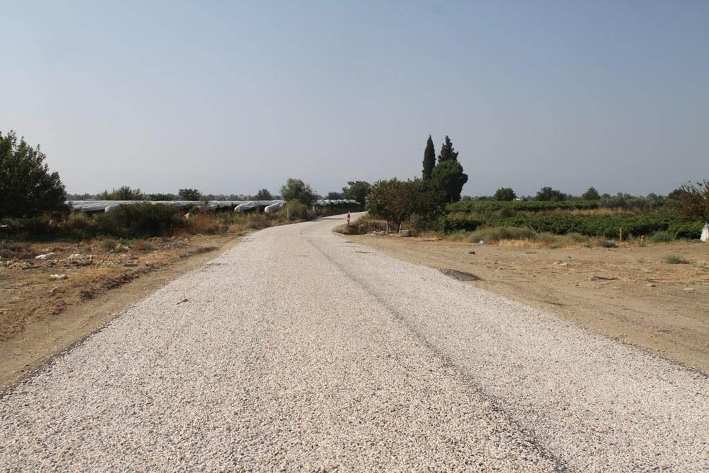 Büyükşehir Üzüm Üreticisi İçin Yolları Yeniledi