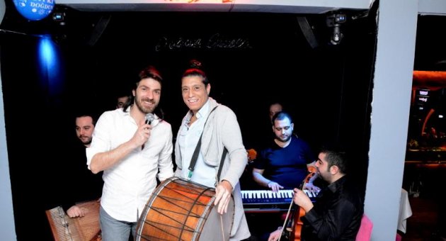 Bysarp Etileri Kuşatma altına alıyor. .