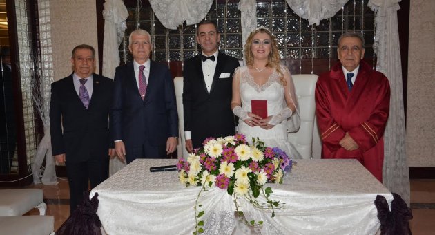 Çağatay Çağlar dünya evine girdi