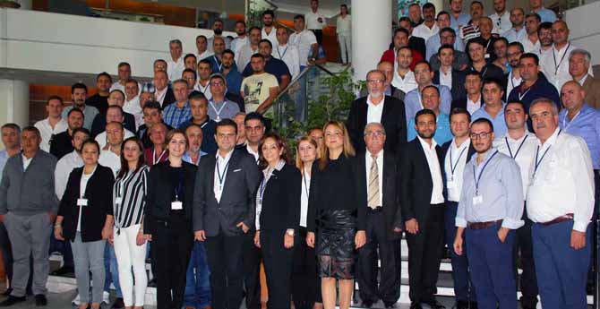 Cam Merkezi Bayilerine Eğitim