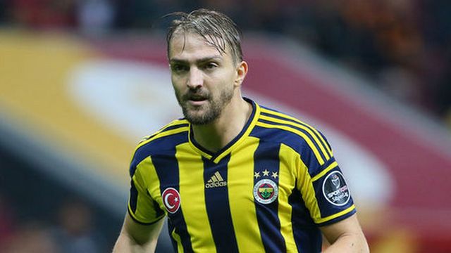 Caner Erkin Fenerbahçe'de Kalmak İstiyor