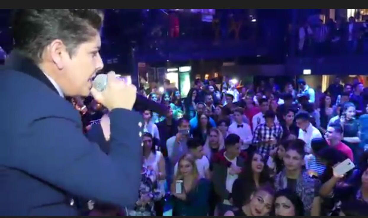 Cansever Yurt Dışında Diskoların aranan ismi oldu.