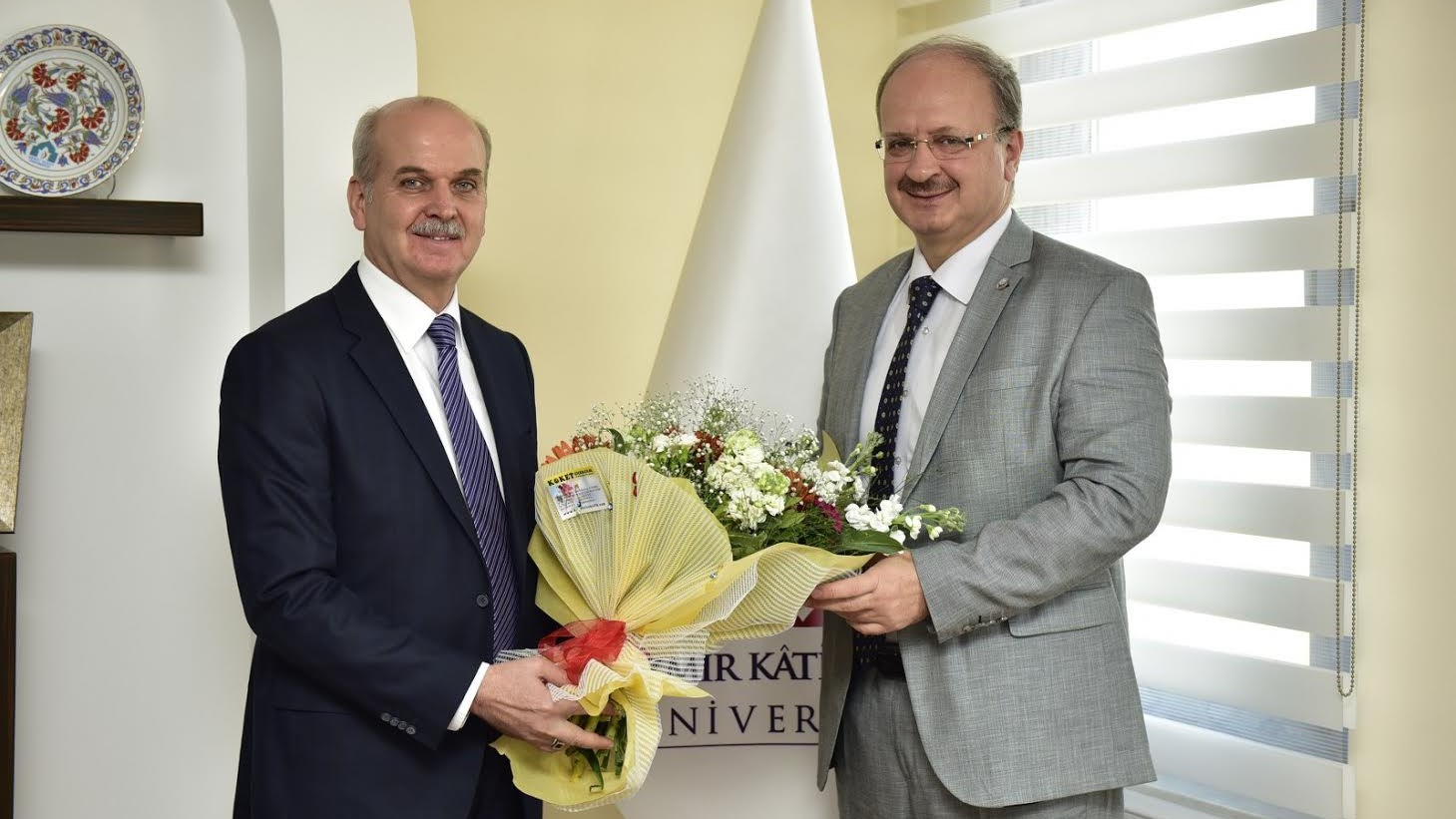 CBÜ Rektörü Prof.Dr. Çelebi, İKÇÜ’yü ziyaret etti