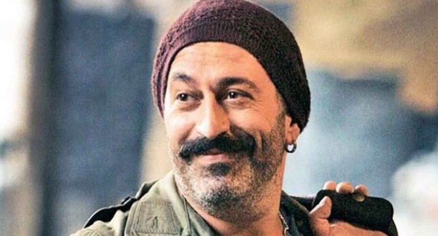 Cem Yılmaz, Ahu'lardan vazgeçemiyor