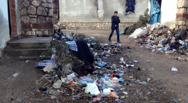 Çeşme'de sığınmacıların yaşadığı alan çöpe döndü