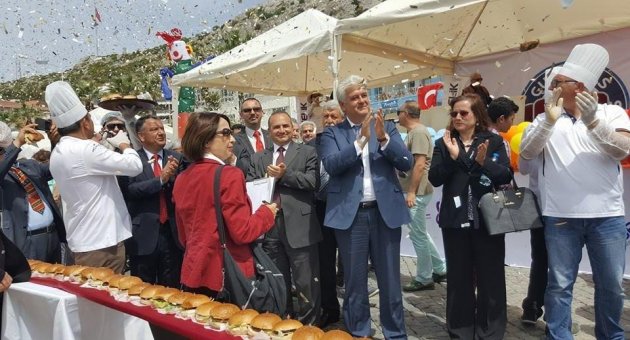 Çeşme’de Turizm Haftası Kutlamaları Başladı