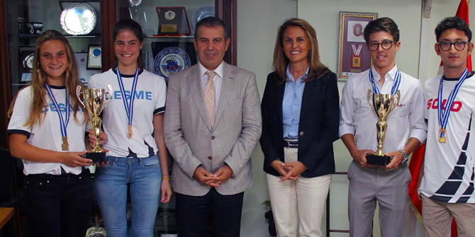 Çeşmeli Yelkenciler İzmir'e 3 Kupayla Döndü